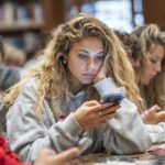 A massive US study of 65,000 students reveals that heavy social media use significantly increases loneliness and isolation among young adults.