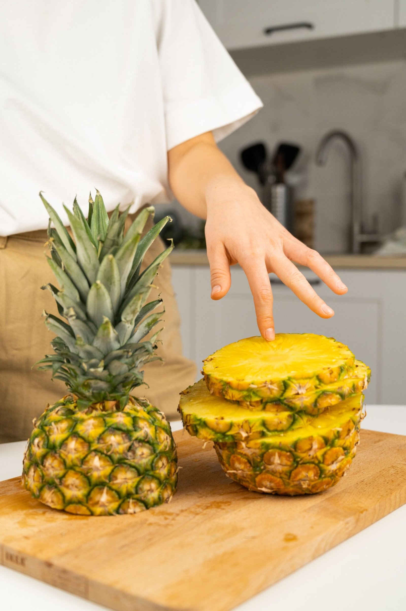 Pineapple Really Help With Weight Loss After Pregnancy